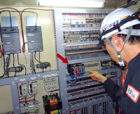 Combustion facilities are safely controlled by burner interlock and burner control modules programmed to execute a combustion process compliant with revised JIS regulations.
