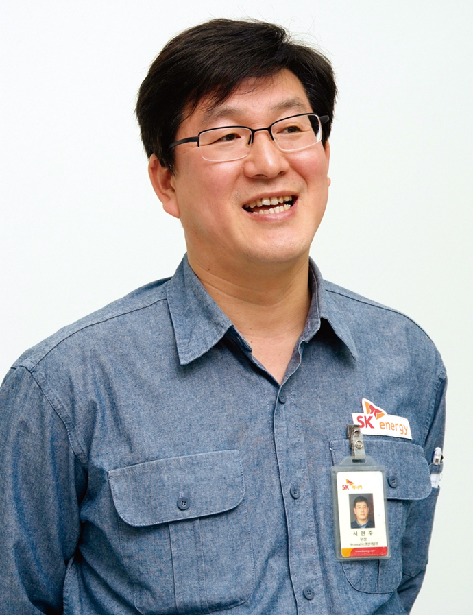 “The monitoring and control screens with a gray background are easy to see and also gentle on the eyes of senior operators. They are received well by the operators on site.” (Mr. Seo Hyun Joo, General Manager, No.1 Aromatic Production Team)