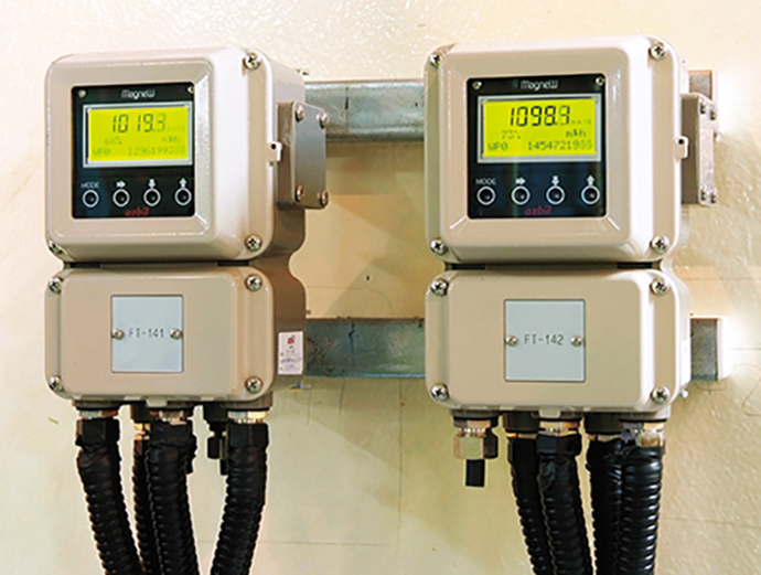 Yamatake's MagneW™3000 electromagnetic flowmeters measure the flow of chilled water and coolants.
