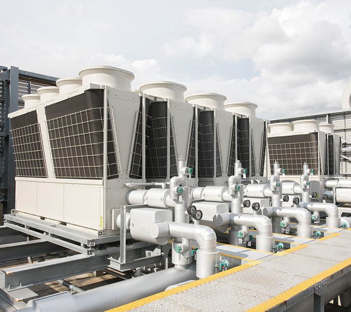 Air-cooled heat pump chillers for the HVAC system. With a unified and redundant design, backup operation is possible in the event of a failure, providing security as well as energy savings.