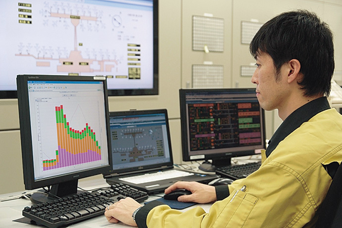 ターミナルビルのエネルギー消費実態の可視化には、savic-net FXのBEMS機能(savic-net FX BMS)を採用。このデータを活用し、一連の省エネ施策が実施されている。