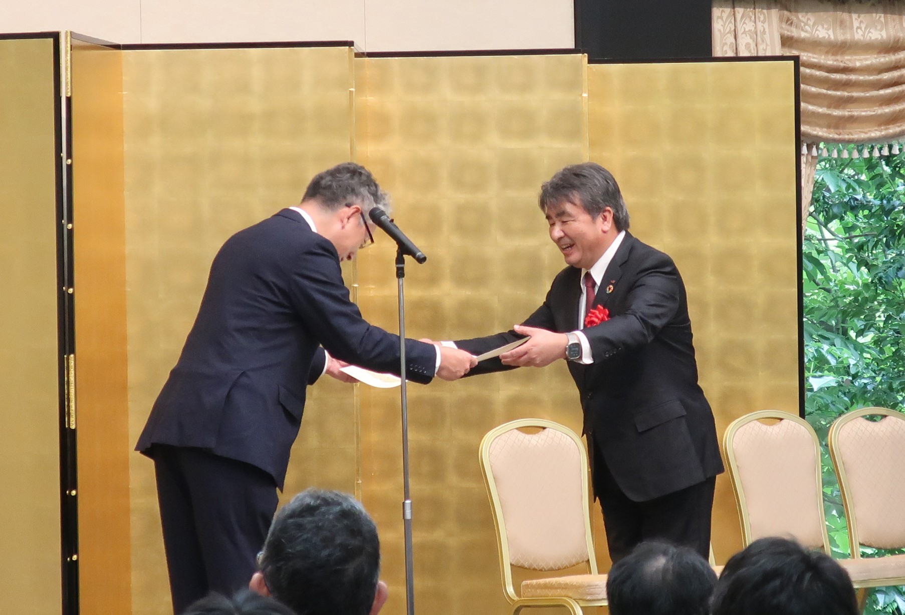 受賞式の様子